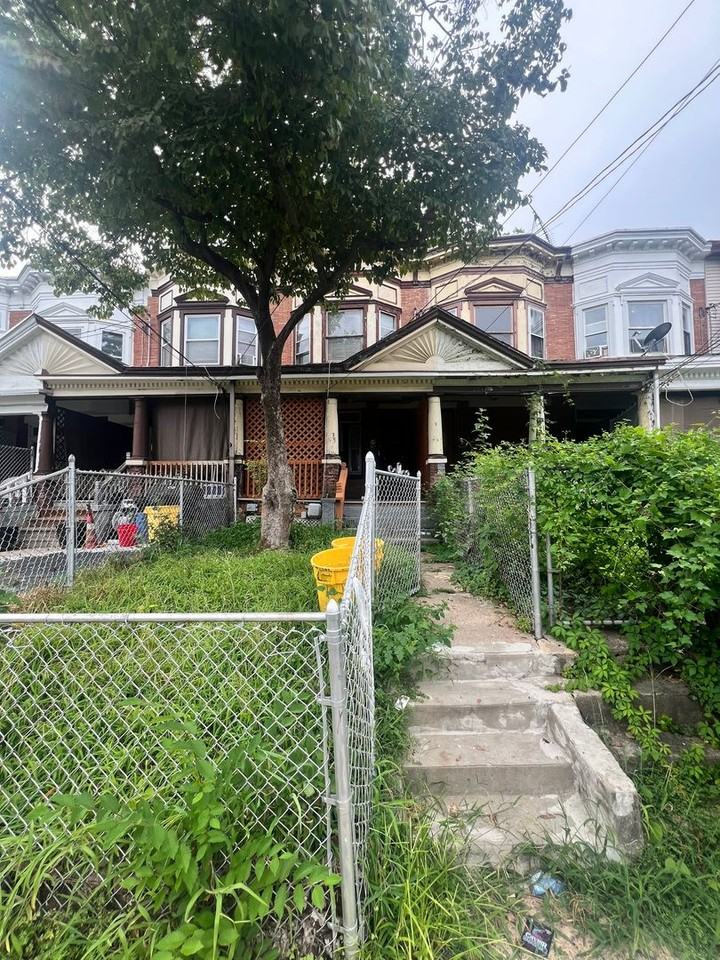 35 General Greene Ave - Photo 2 of 14