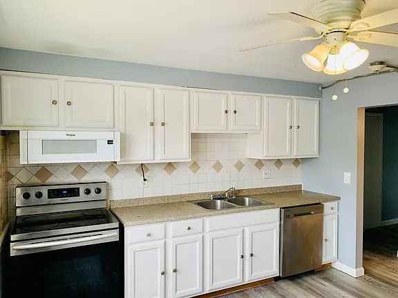 29 Woodbine St - Photo 3 of 22