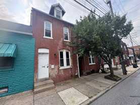556 Manor St - Photo 1 of 1