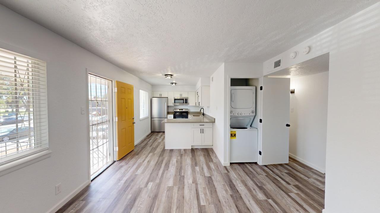 225 Delamar Loop Nw - Photo 4 of 37