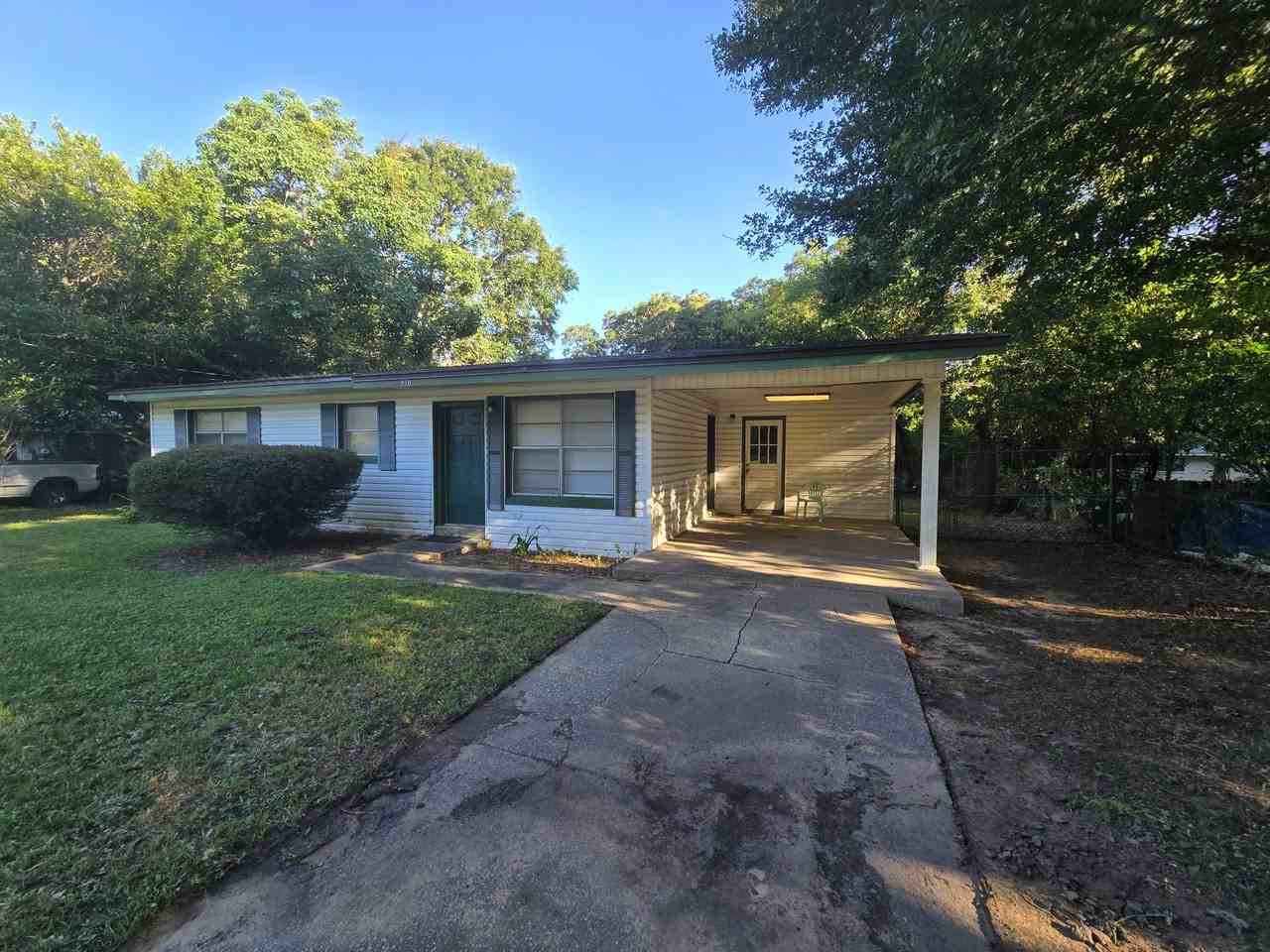 916 Twinbrook Ave - Photo 2 of 16