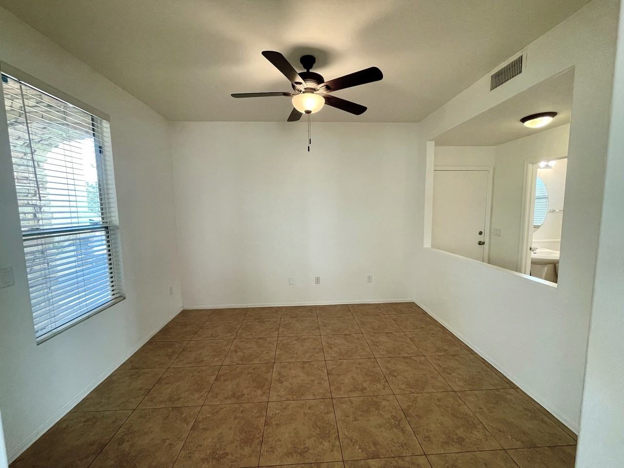 13437 W Rhine Ln - Photo 6 of 50