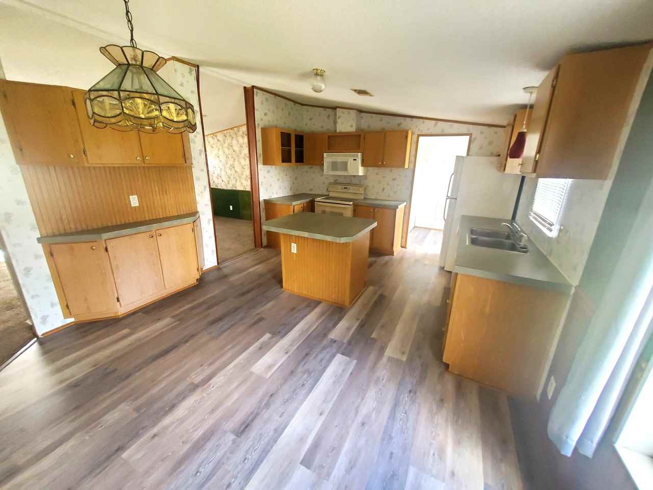 8460 Sw 65th Ter - Photo 4 of 10