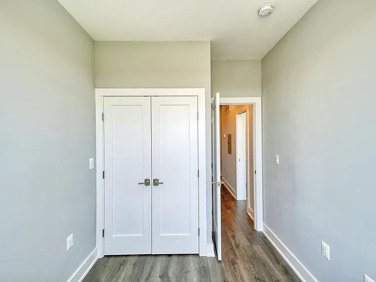 2013 Benning Rd Ne - Photo 3 of 19