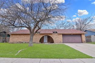 406 W Voelter Ave - Photo 1 of 1