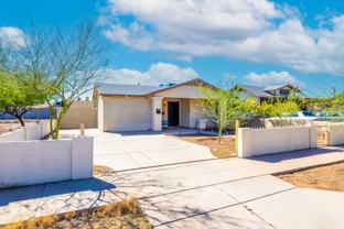 1327 E Pierce St #NA - Photo 1 of 1