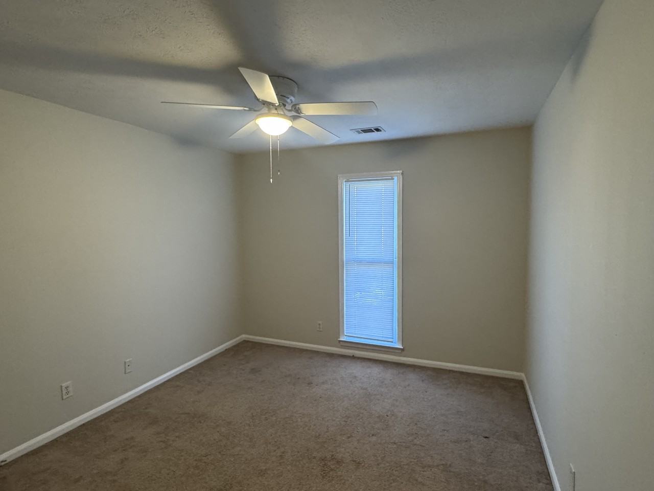 6430 King William Dr - Photo 6 of 10