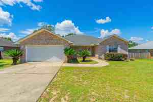 featured image of 160 Conquest Ave