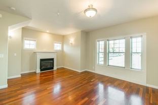 334 Sw Eastman Pkwy - Photo 1 of 1