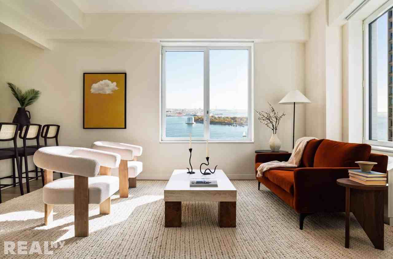 Water St #1508 - Photo 2 of 11