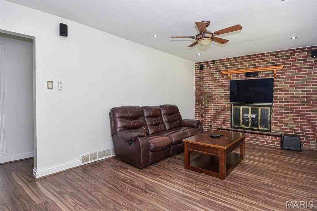 9310 Radio Drive - Photo 4 of 27