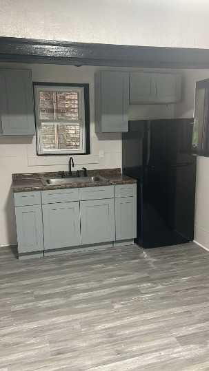 6109 South Normal Boulevard - Photo 7 of 8