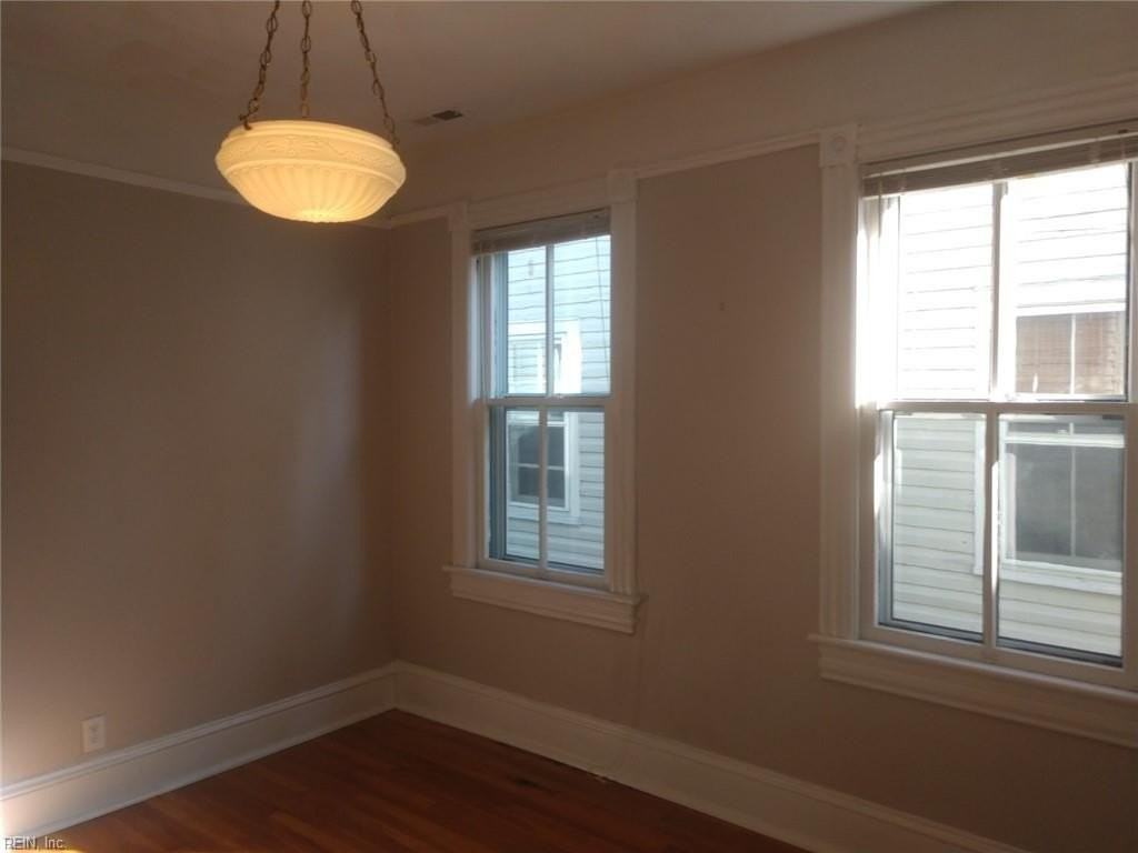 437 Dinwiddie Street Street #B - Photo 5 of 12