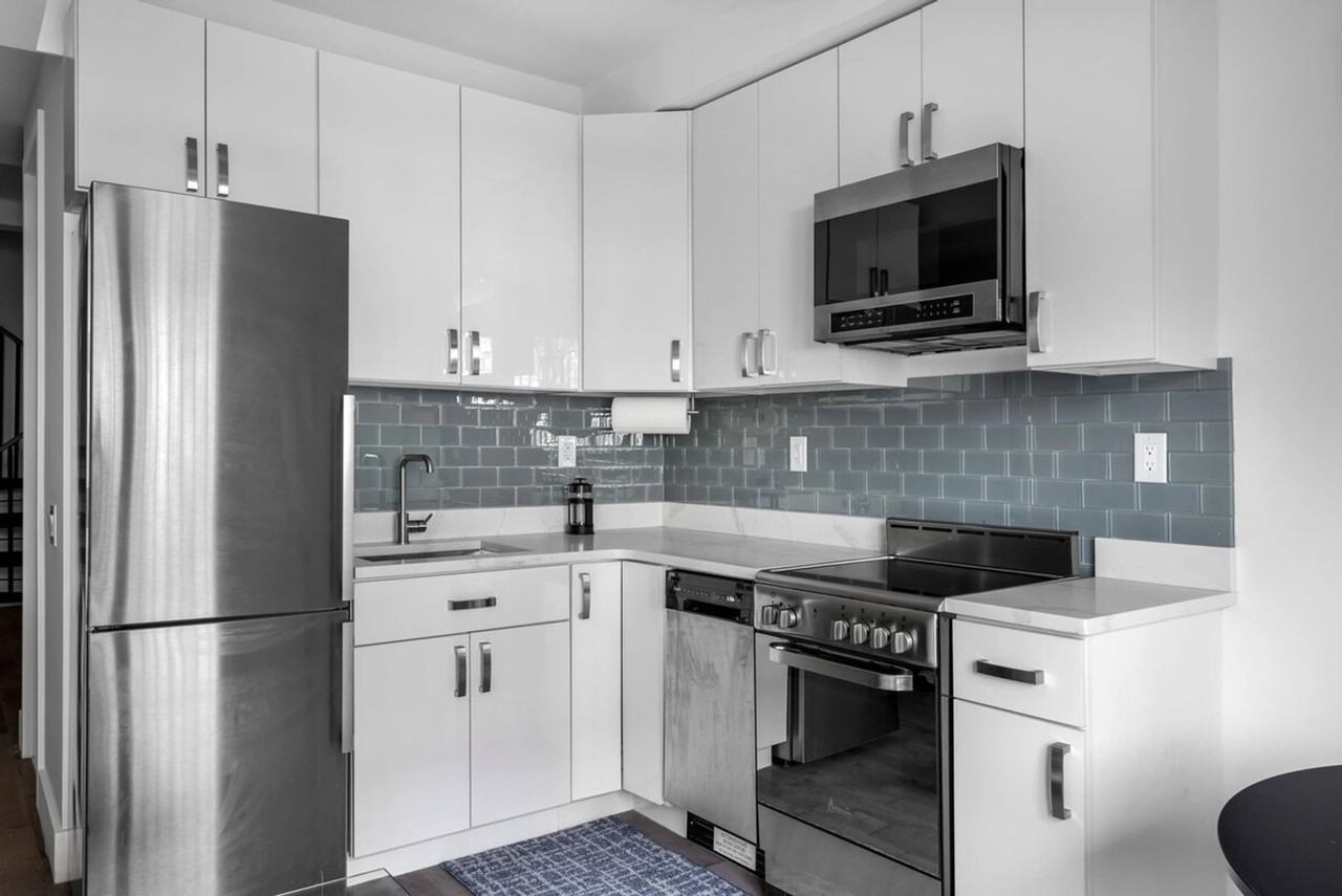 27E E 128th St #1285573P - Photo 3 of 11