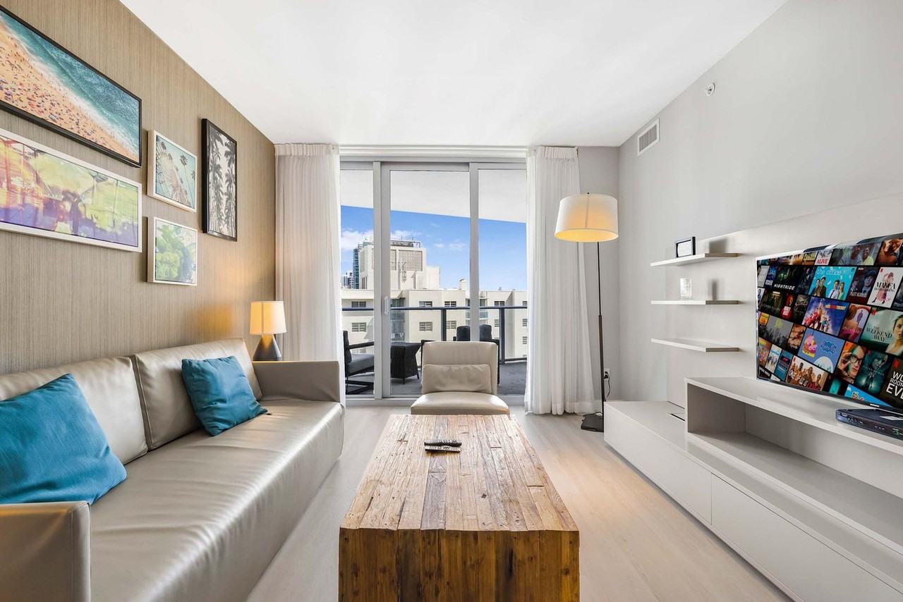 4111 South Ocean Drive - Photo 2 of 87
