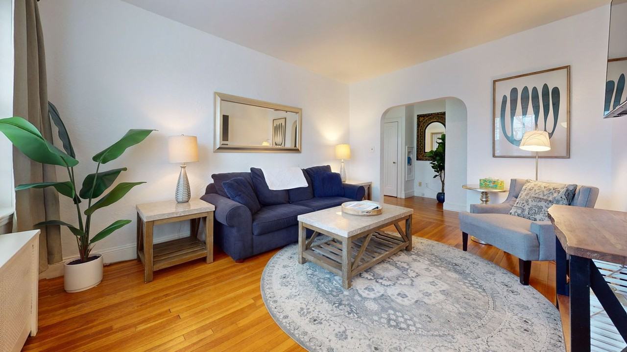 90 Kilsyth Rd #1238048P - Photo 4 of 14