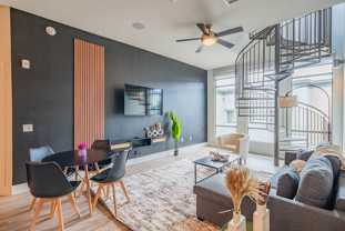 15501 N Dial Blvd - Photo 1 of 1