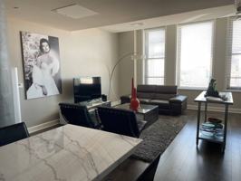 featured image of 256 E Main St