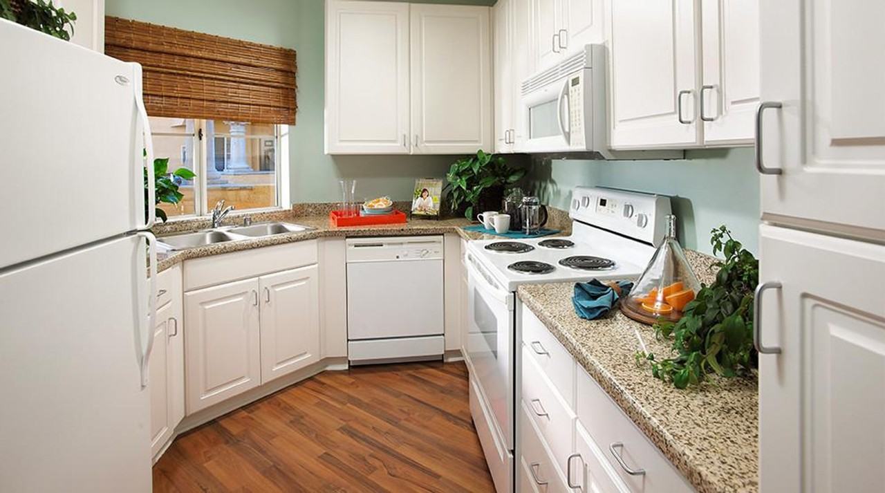 5305 Toscana Way #1280507P - Photo 3 of 11