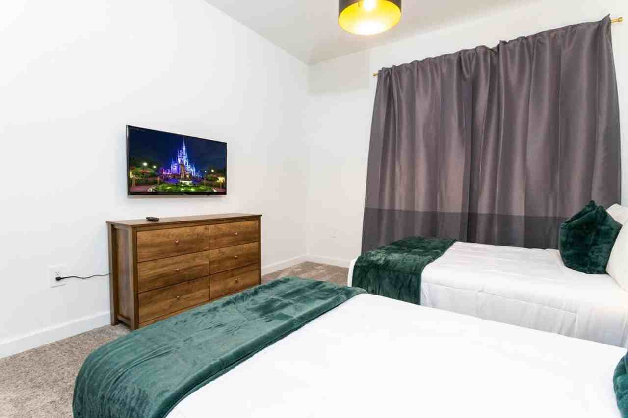 4350 Rhyme St #1280854P - Photo 6 of 50