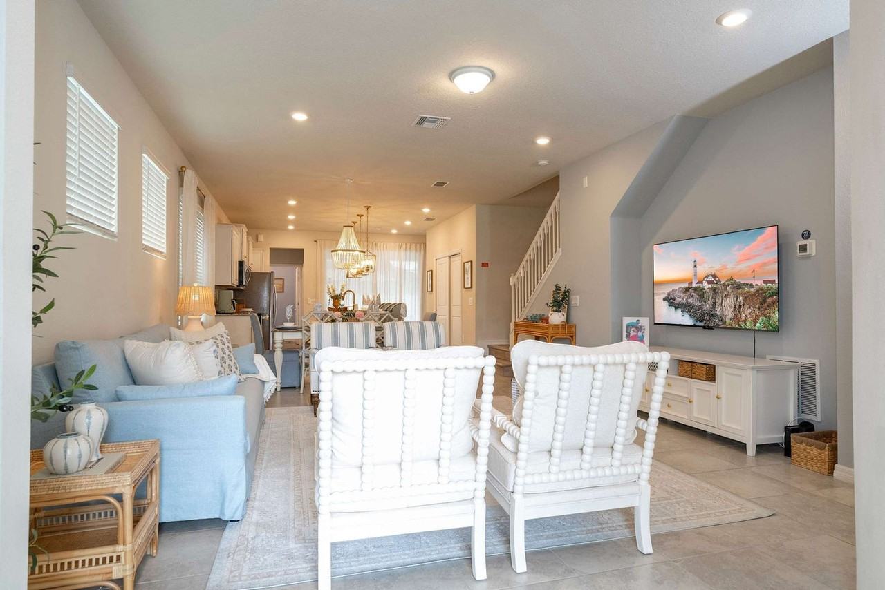 3332 Lilac Way #1280874P - Photo 7 of 50