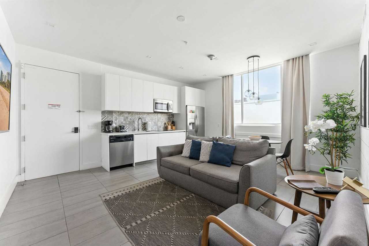 538 Meridian Ave #1280979P - Photo 4 of 19