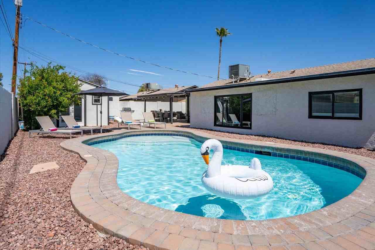 4920 85th Street #1281420P - Photo 5 of 45