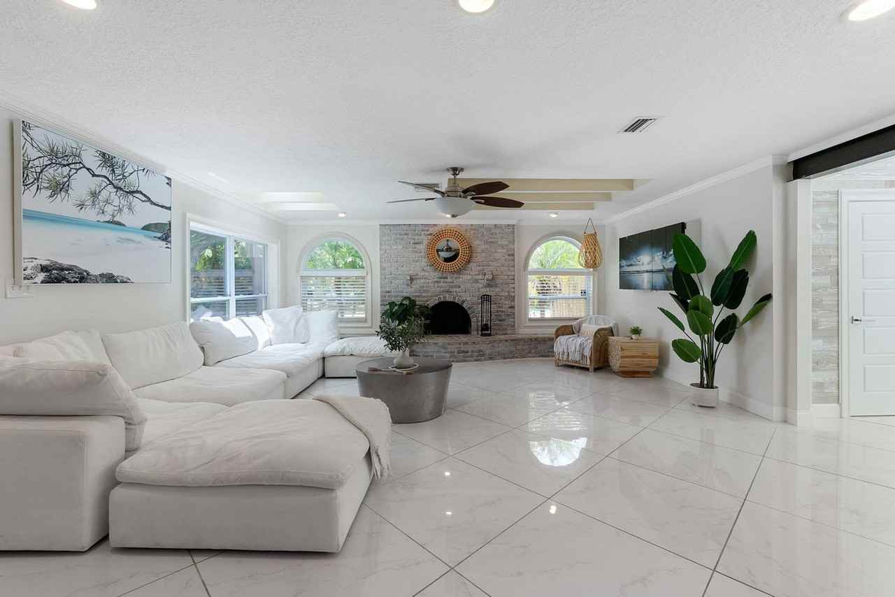 501 Boating Club Rd #1281917P - Photo 4 of 46