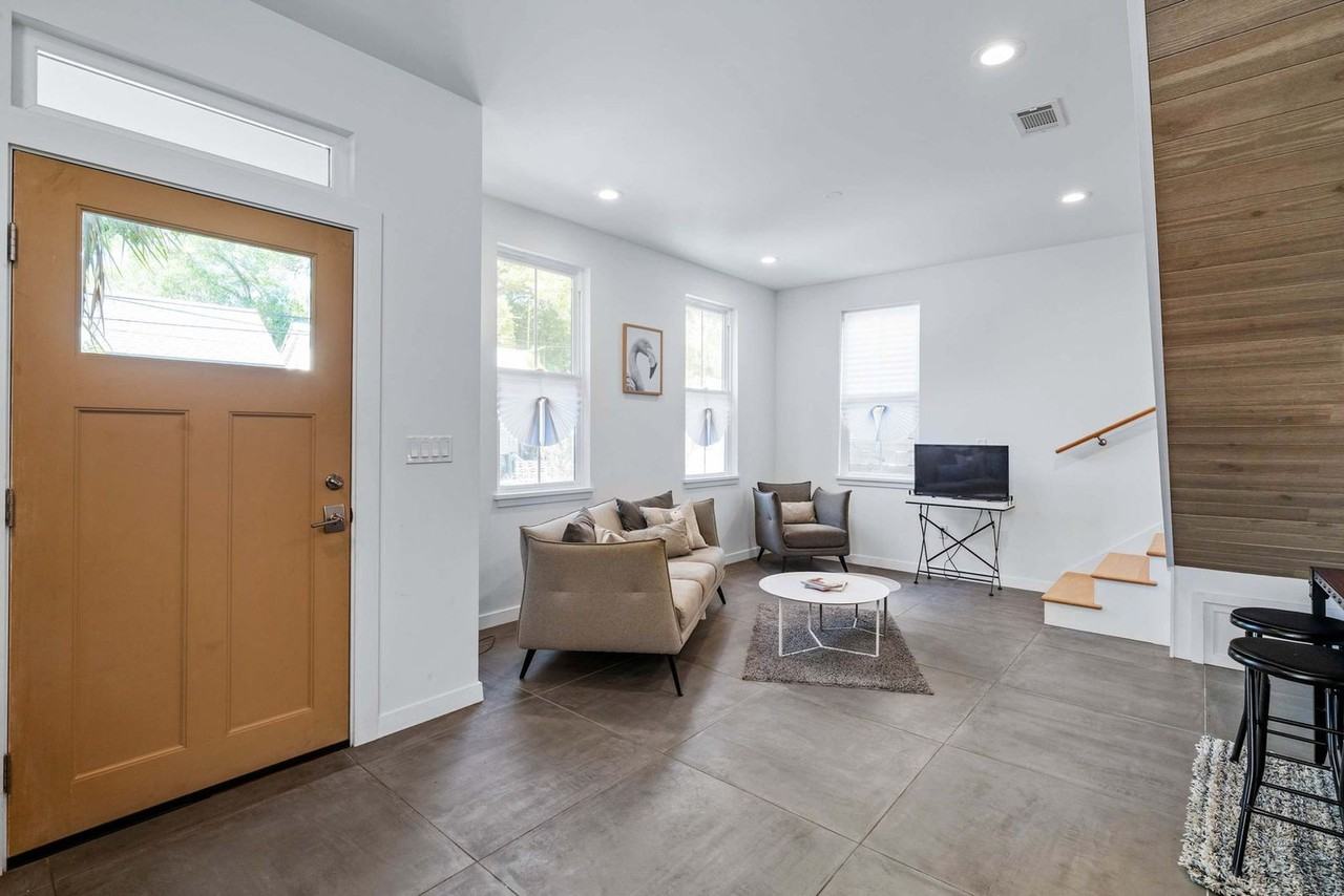 123 Moore St #1281961P - Photo 2 of 26