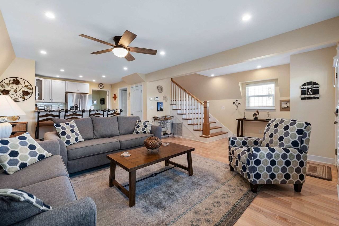 123 Ferdinand Ave #1281969P - Photo 3 of 41