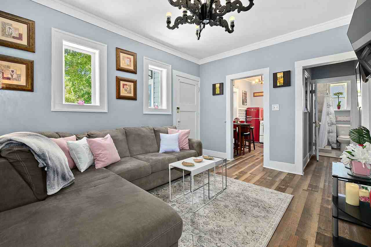 6 Rohde Avenue - Photo 4 of 28