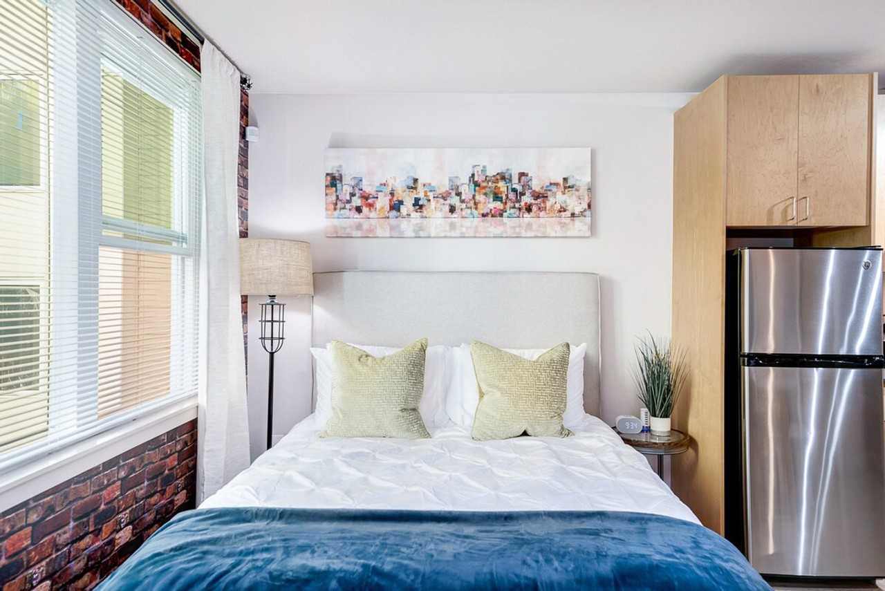 2820 17th Ave S #1284569P - Photo 2 of 29