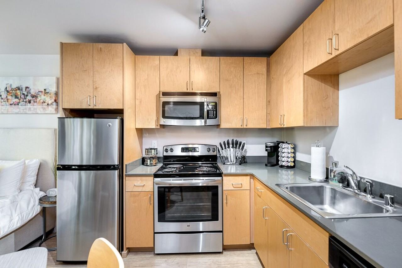 2820 17th Ave S #1284569P - Photo 4 of 29