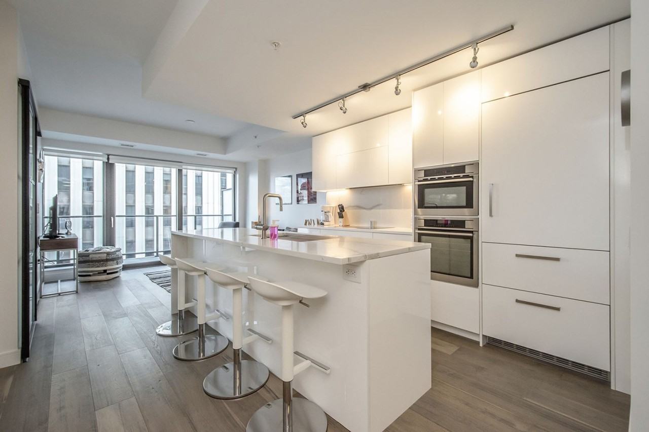 1650 Granville St #1284633P - Photo 6 of 9