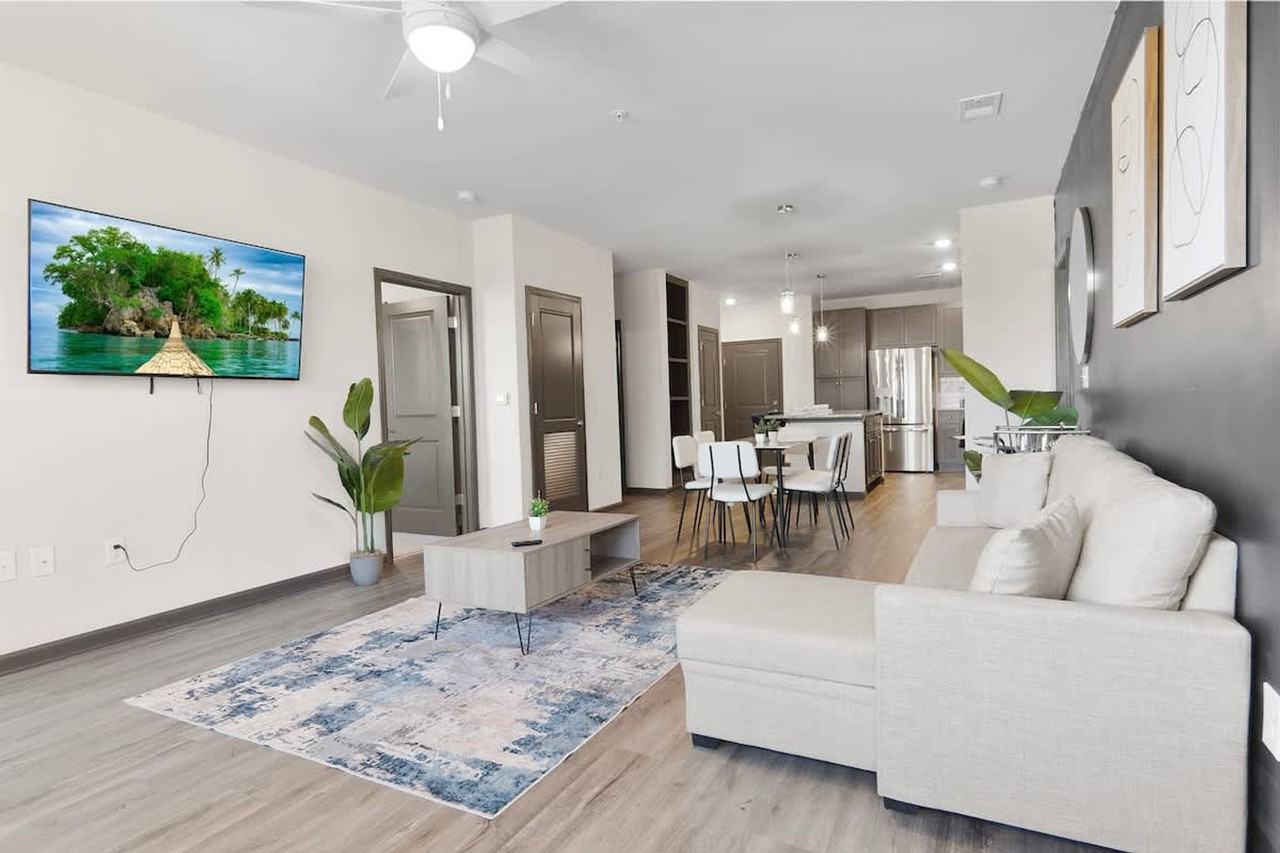 1540 Dunn Rd #1284664P - Photo 3 of 34