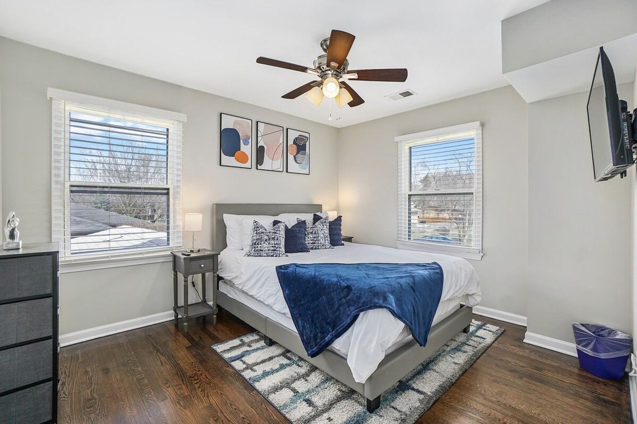 18830 Hamlin Ave #1285064P - Photo 4 of 19