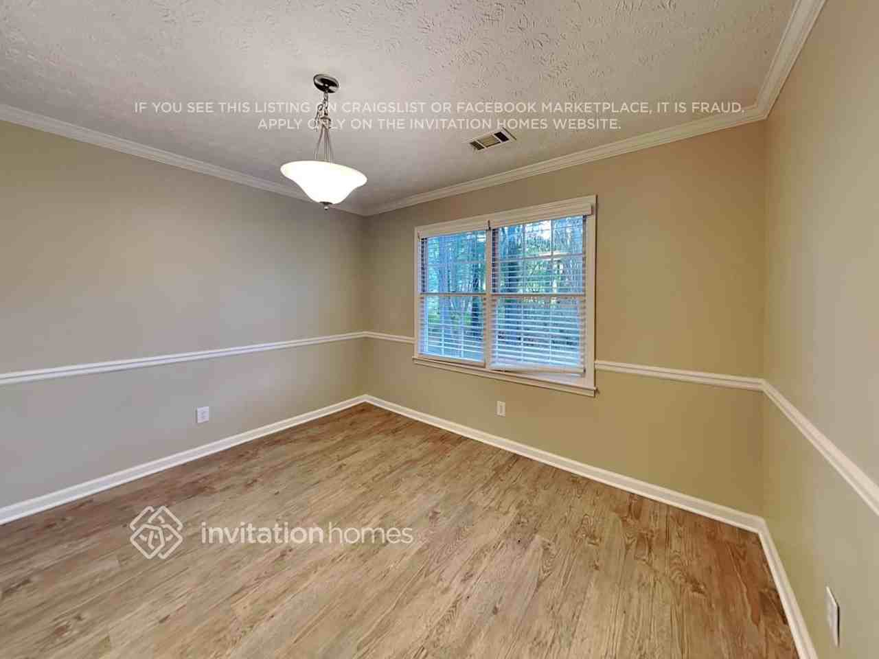 1055 Burning Bush Dr - Photo 6 of 19