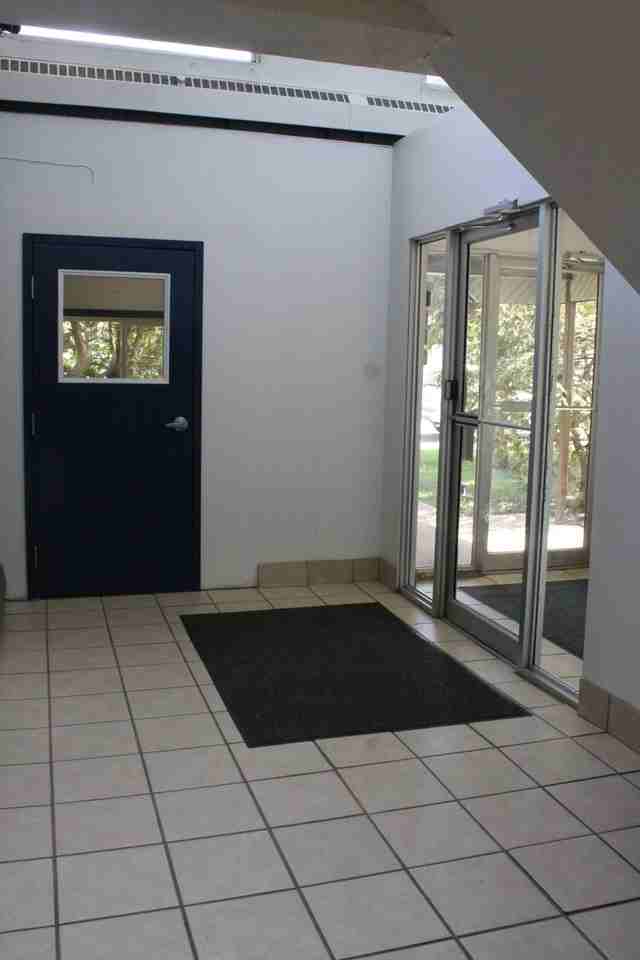 5322 46 St - Photo 4 of 7