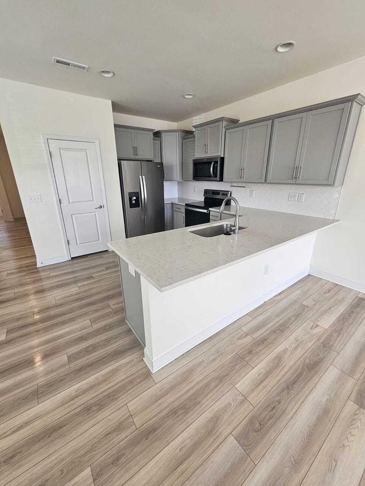 209 Channel Drop Dr #1 - Photo 3 of 25