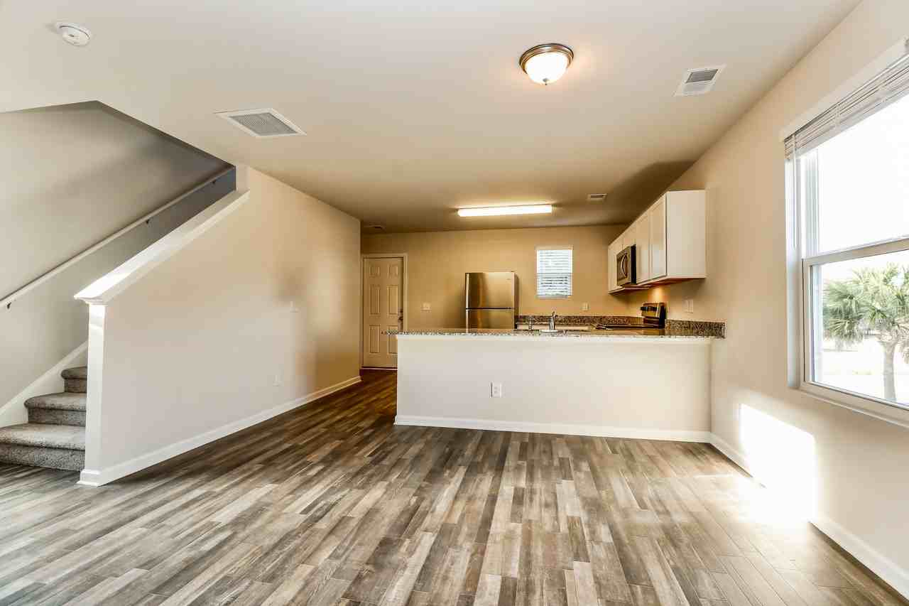 25 Bay Breeze Ln - Photo 5 of 15