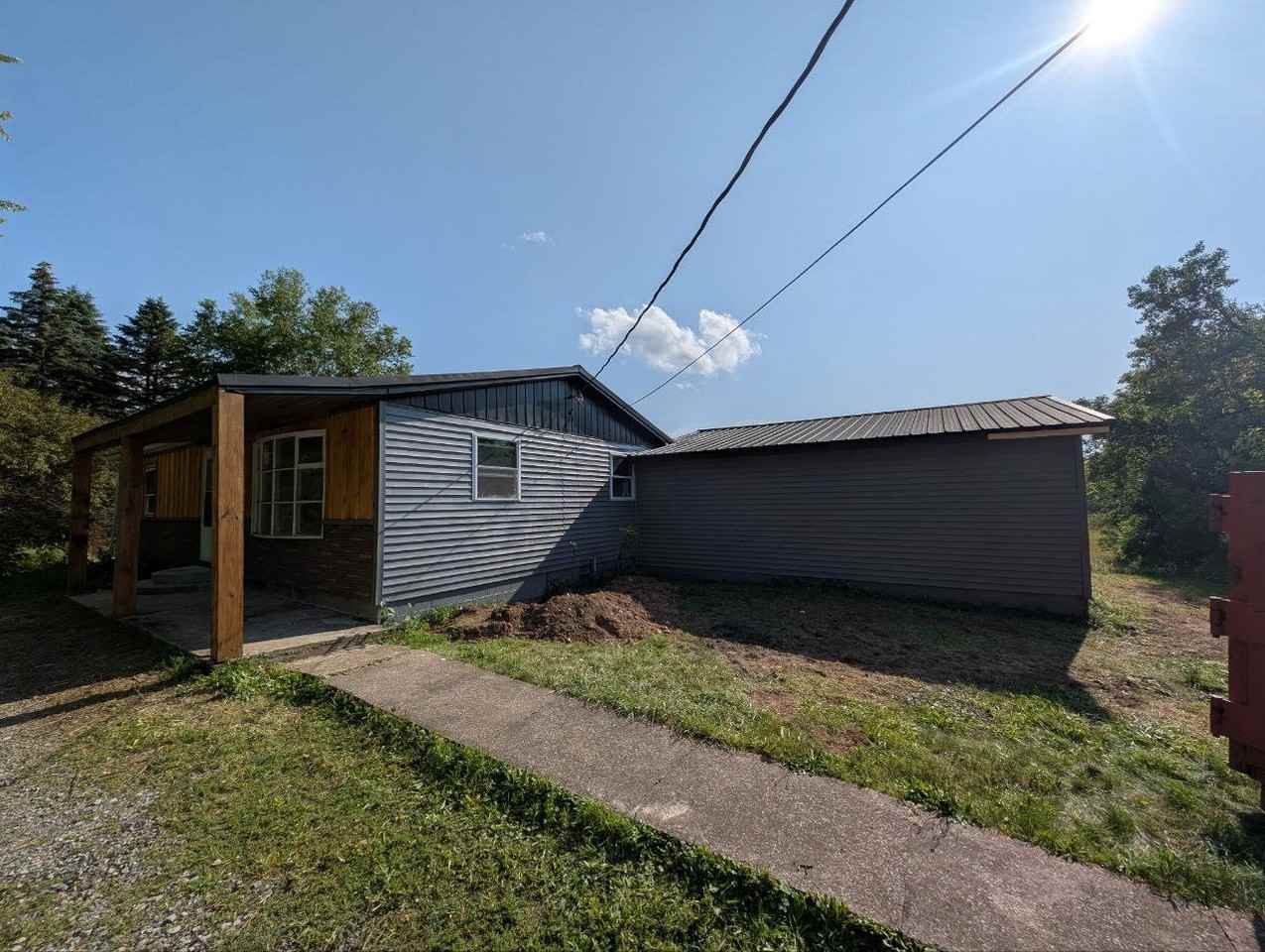 8149 Centerport Rd - Photo 3 of 12