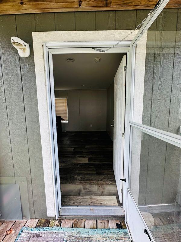 116 Leon - Photo 7 of 34