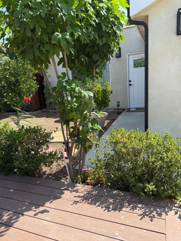 3504 Angelus Ave ##A - Photo 2 of 24