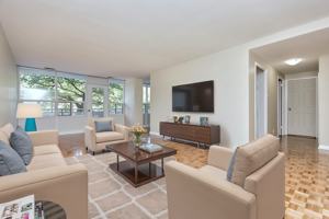 featured image of 200 Rideau Terr