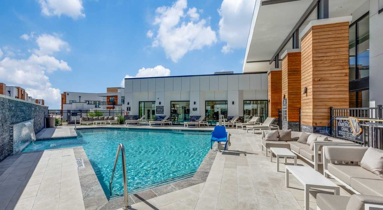 2901 Ne Inner Loop #A8-76