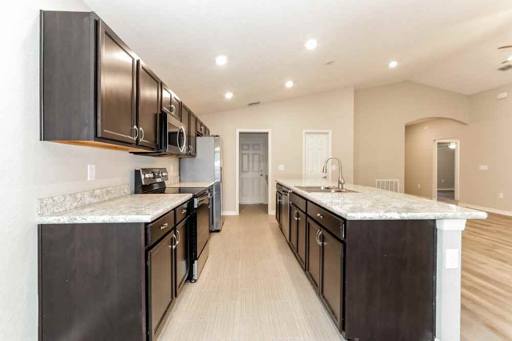 2037 Harvest Landing Cir - Photo 5 of 16