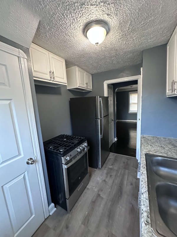 950 Helmsdale Rd #DOWN - Photo 7 of 9