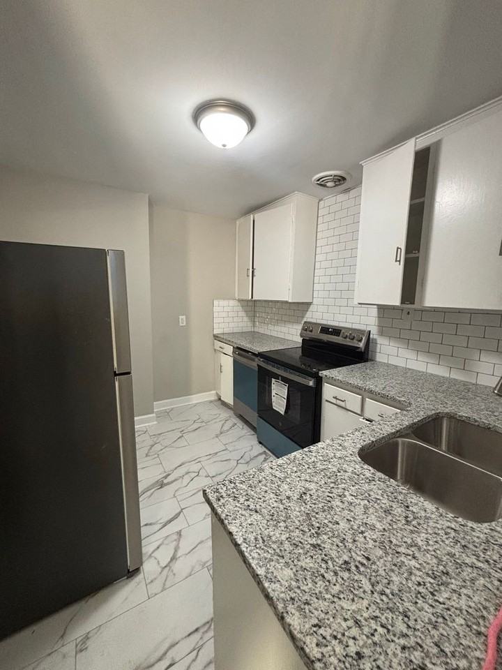 739 Raleigh Rd - Photo 5 of 10