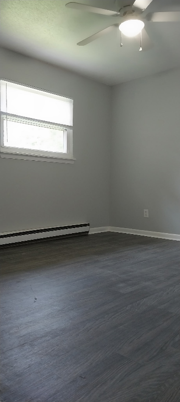 139 Hendricks Blvd - Photo 4 of 12