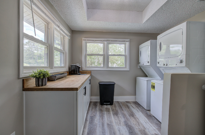 227 Howard Dr - Photo 5 of 20